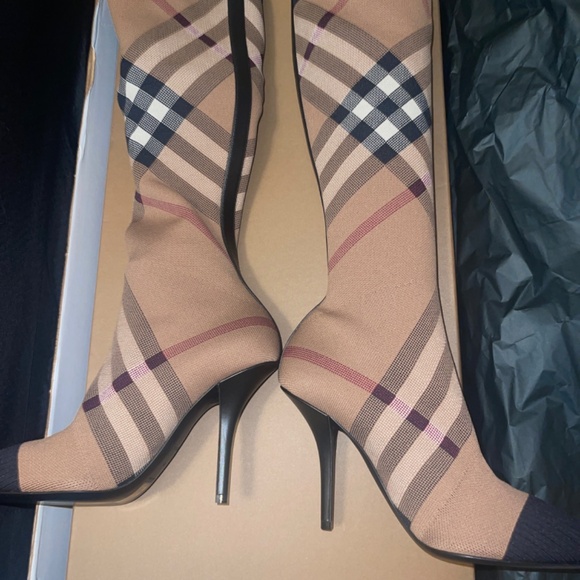 Burberry Heeled Boots - Picture 3 of 5